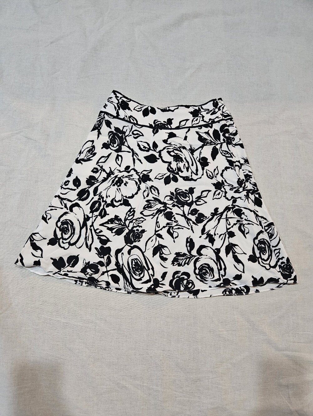 Ann Taylor Black & White Floral Silk Skirt